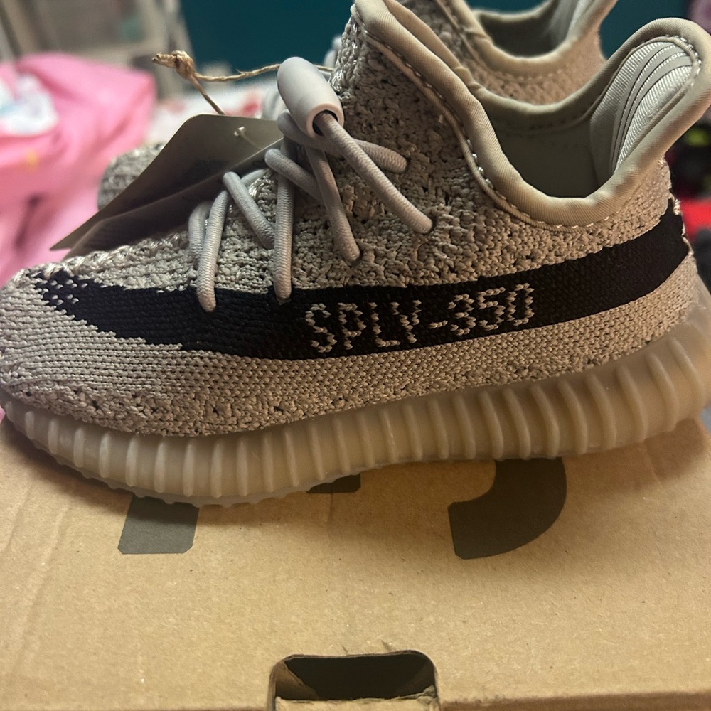 Yeezy Boost 350 V2 Slate infants size 8 1/2